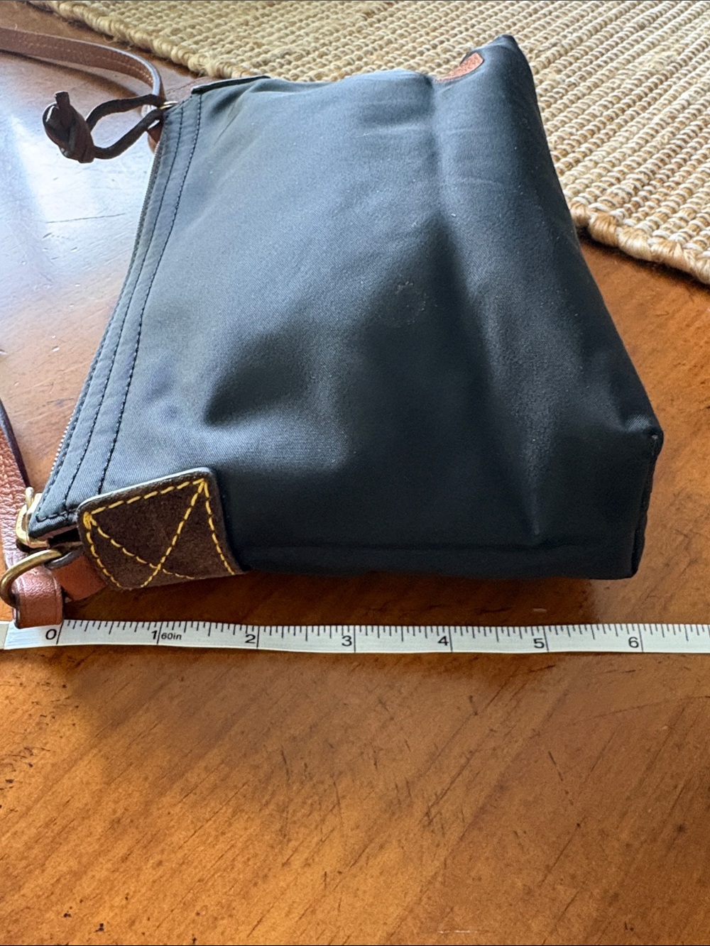 Navy Dooney Crossbody Bag. Used once . - Picture 12 of 12